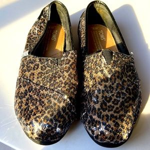 Toms Leopard Print Women’s Shoes size 6, black & tan
